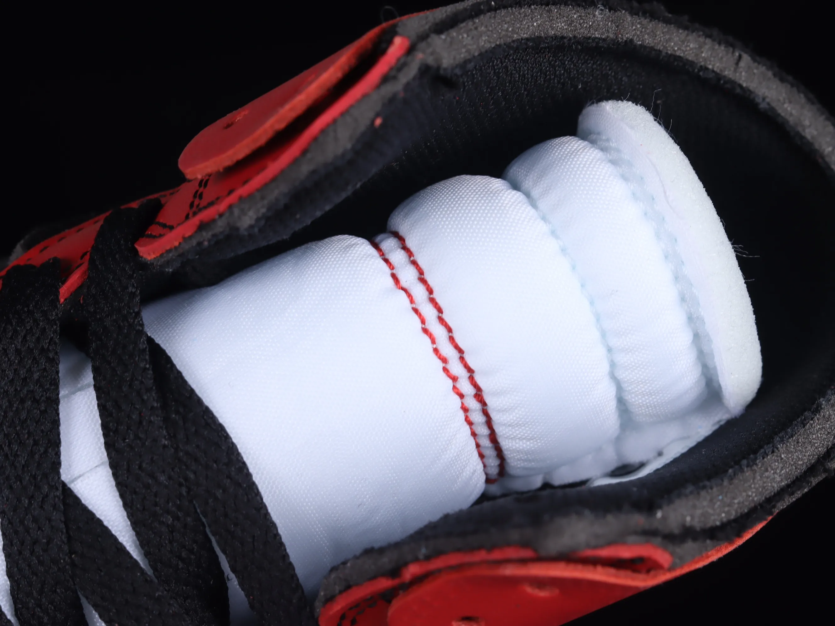 All categories Air Jordan Jordan series basketball shoes Air Jordan 1 High L version Off White x Air Jordan OW AJ1 Joe 1 joint white and red high-top basketball shoes AA3834-101